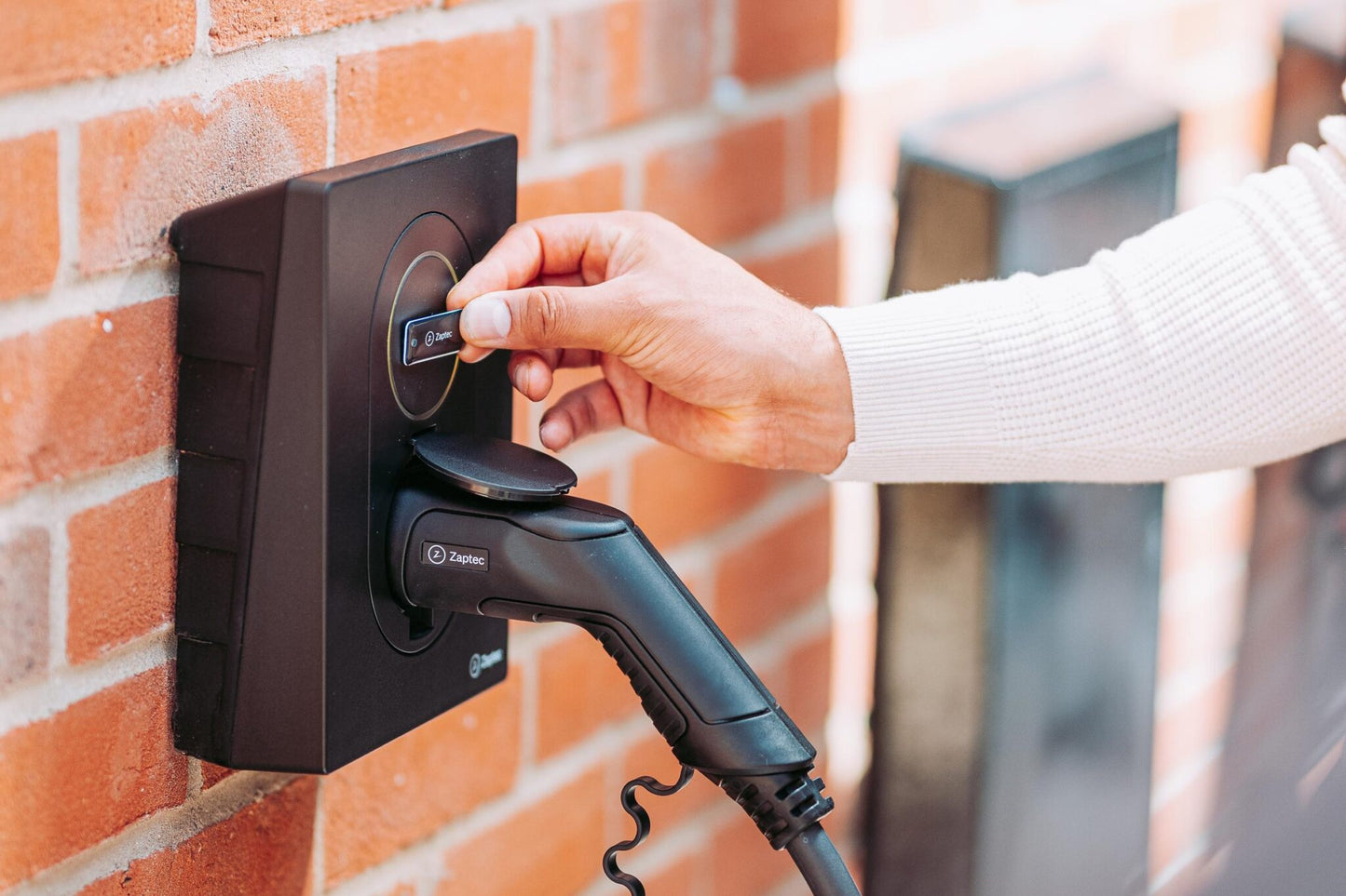 ZAPTEC GO ASPHALT BLACK